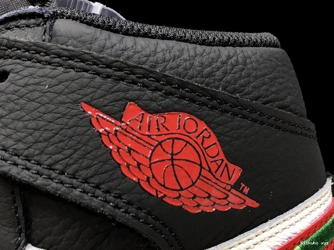 - Star 555088 'A High 015 OG Retro Air Is Born' Jordan 1 0530